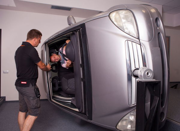 Experiență 100 Tracks Navara Academia Titi Aur [8]