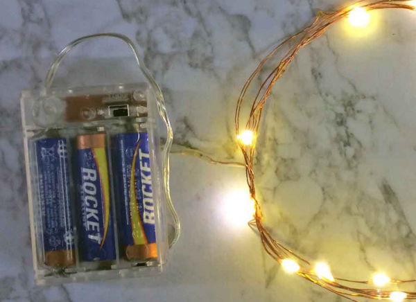 Instalatie de lumini cu 10 leduri [8]