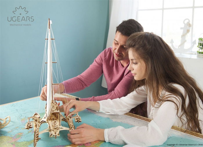 Puzzle 3D Barca Trimaran din lemn Ugears [5]