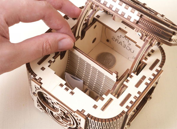 Puzzle 3D Cufar Comori - Model Mecanic din Lemn Ugears [12]