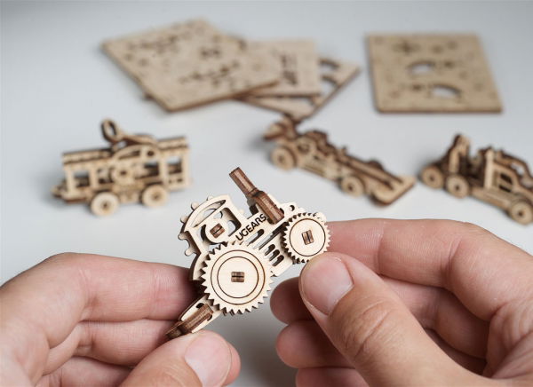 Puzzle 3D Fidget Vehicule din Lemn Ugears [2]