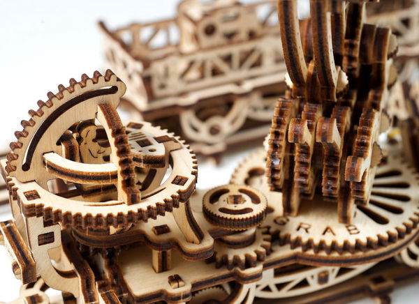 Puzzle 3D Macara pe Sine din Lemn Ugears [20]