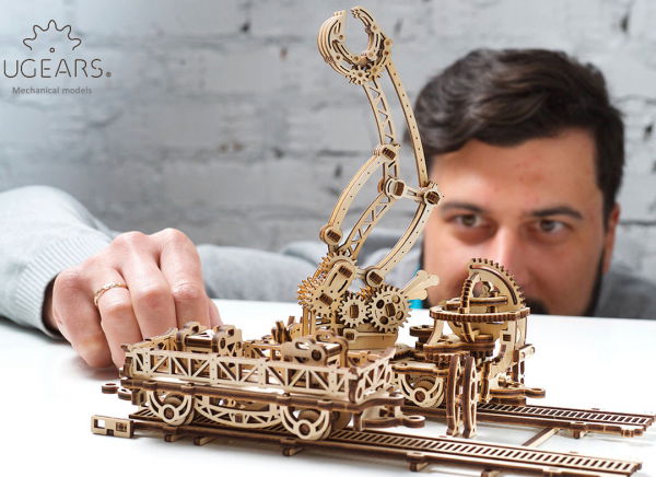 Puzzle 3D Macara pe Sine din Lemn Ugears [2]