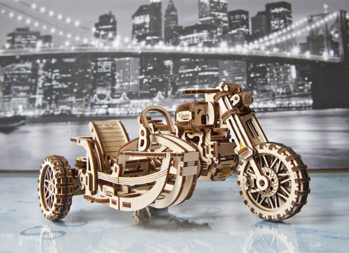 Puzzle 3D Motocicleta Scrambler UGR-10 din lemn Ugears [7]