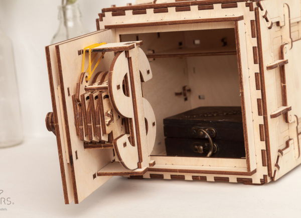 Puzzle 3D Seif din Lemn Ugears [13]