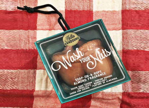 Sapun: Spala-ti momitele, frumosule! [5]