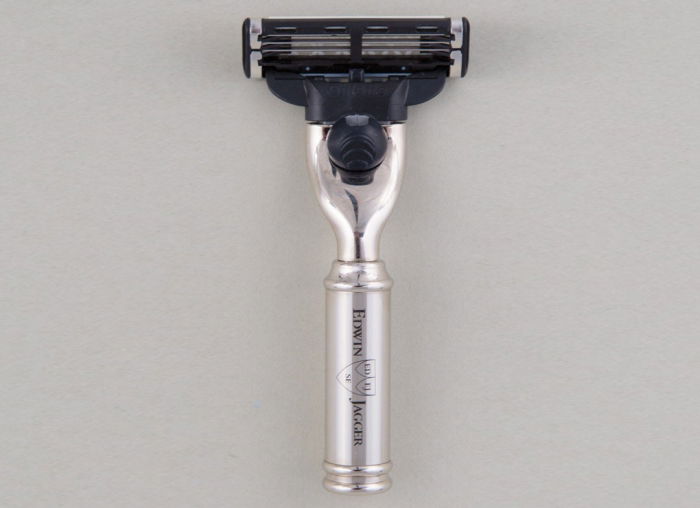 Set cadou de calatorie cu Aparat de Ras cromat cu lama Gillette Fusion Proglide Edwin Jagger [3]