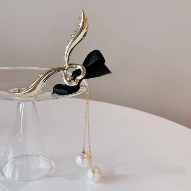 Agrafa de Par cu Fundita si Perle Decorative [3]