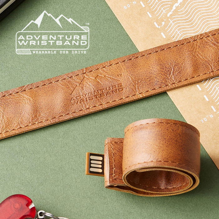 Bratara calatorului, cu USB built-in [2]