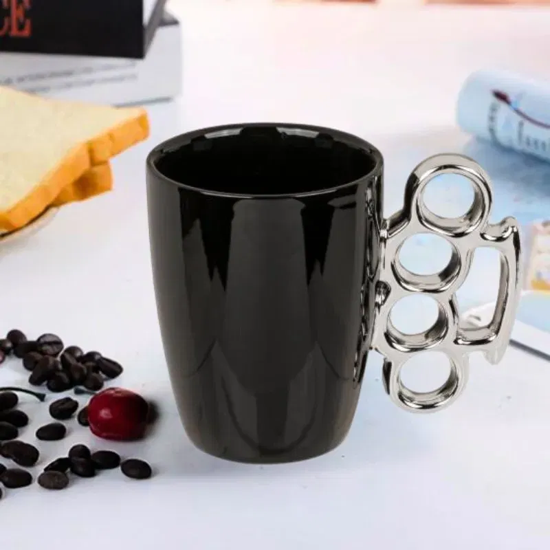 Cana amuzanta Knuckle Duster [1]