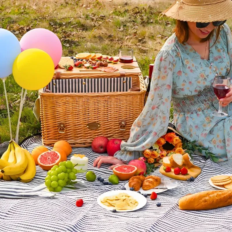 Cos picnic 4 persoane Calatorie Gourmet Marine Saint Malo [1]