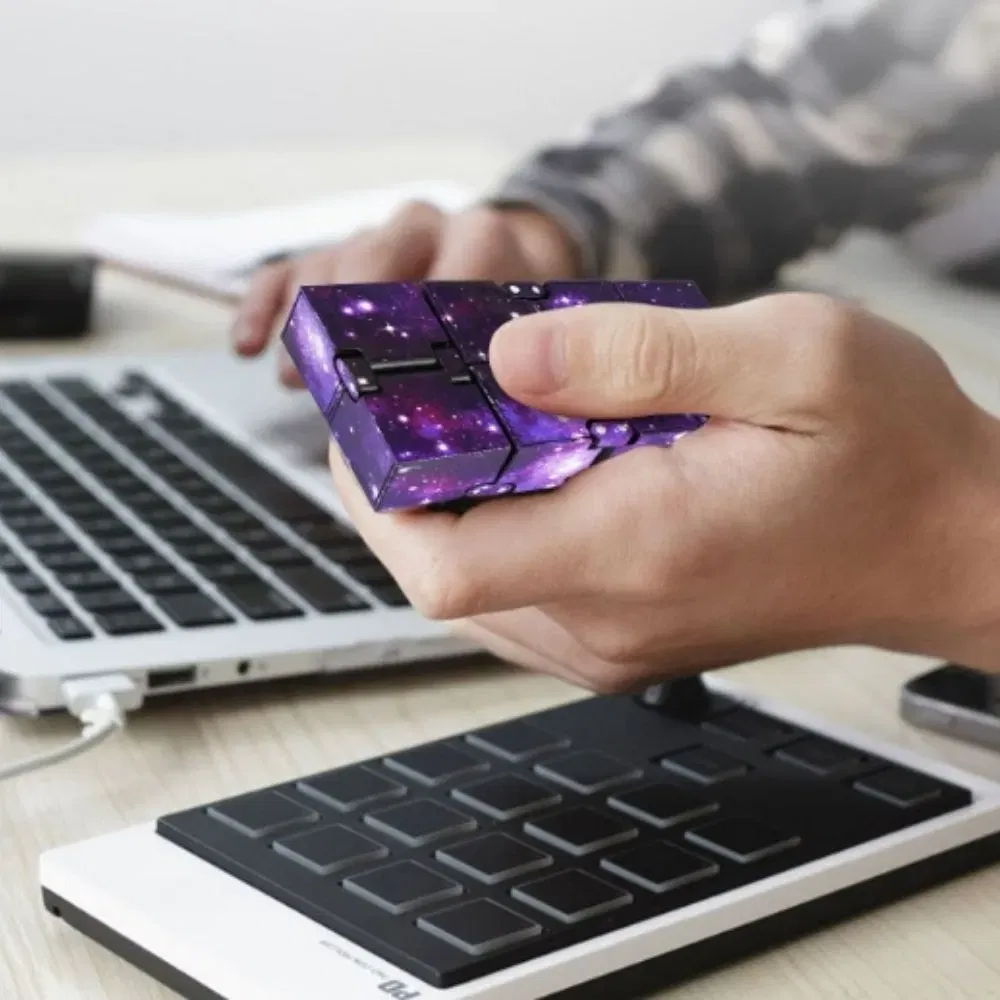 Cubul Magic Infinite Galaxii puzzle 3D unic [5]