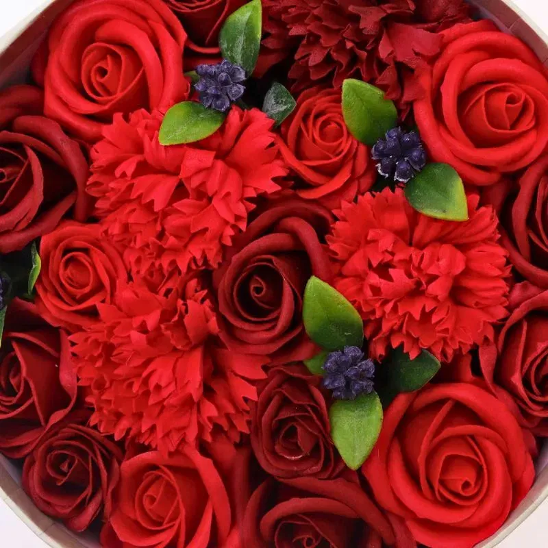 Cutie Cadou cu Flori de Sapun Classic Red Roses [2]