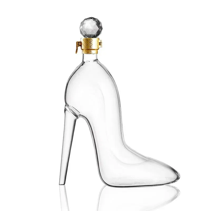 Decantor bauturi Glam Heel, 750 ml [4]