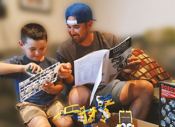 Dinozaur alimentat cu energie solara 12 in 1 [3]