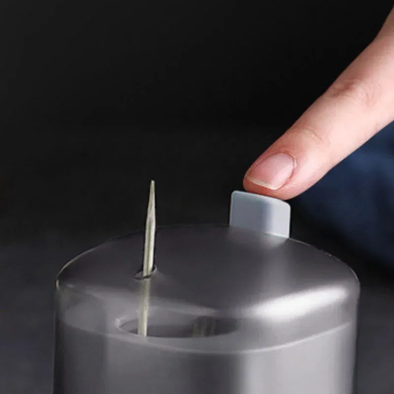 Dispenser scobitori cu buton [3]