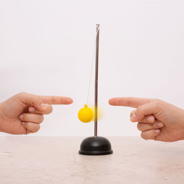Finger Tetherball, joc pentru distractia degetelor [1]