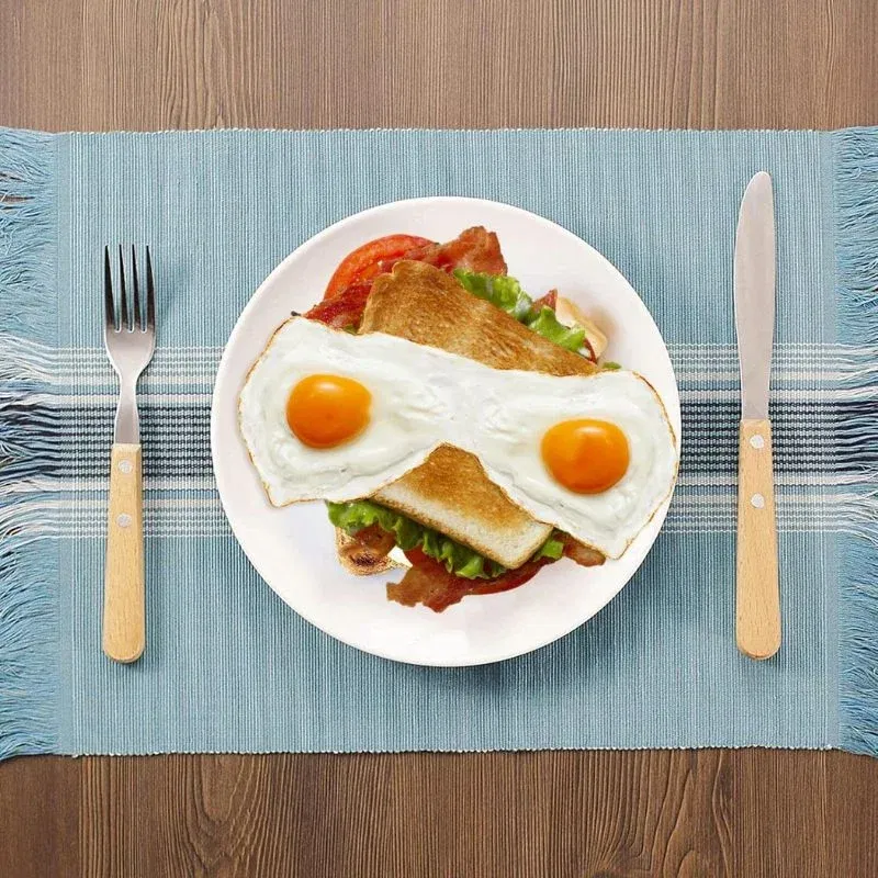 Forma de prajit oua pentru mic dejun obraznic [2]