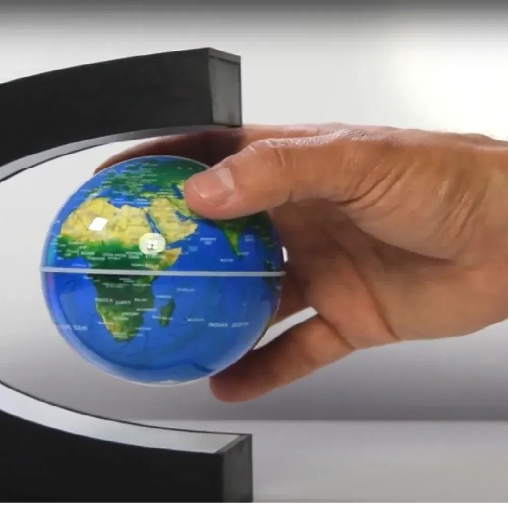 Glob pamantesc magnetic plutitor cu iluminare LED. C-Shape [6]