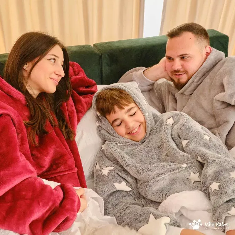 Hanorac patura cu maneci baieti Grey Stelute Fosforescente cu buzunar cangur 440g/mp 105 cm [8]