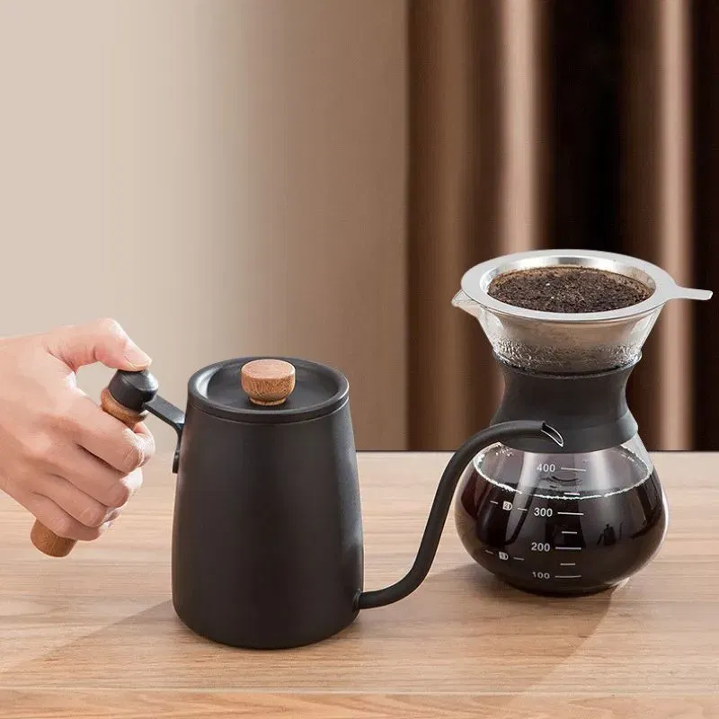 Ibric Perfect Pour cu maner din Lemn [4]