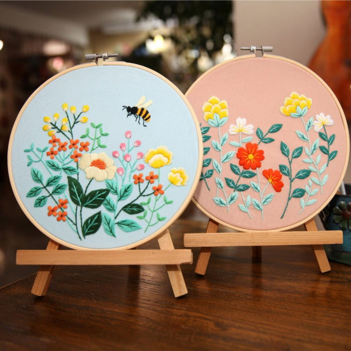 Kit Broderie DIY, Albina si flori [10]