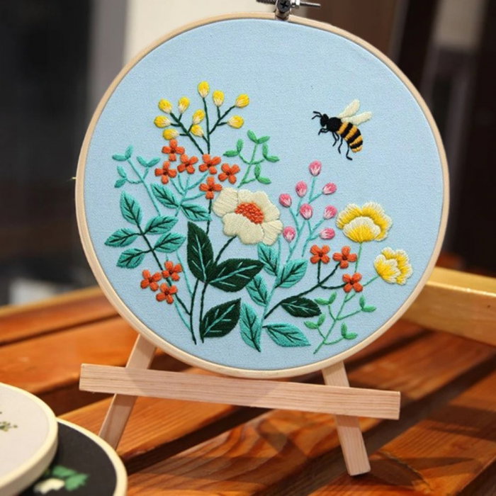 Kit Broderie DIY, Albina si flori [4]