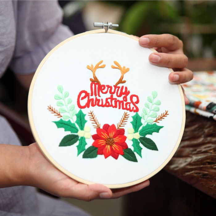 Kit Broderie DIY de Craciun, Merry Christmas, Semi coronita [9]