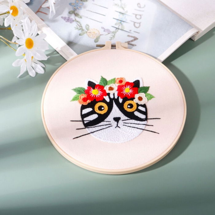 Kit Broderie DIY, Pisicuta cu flori, Crem [4]