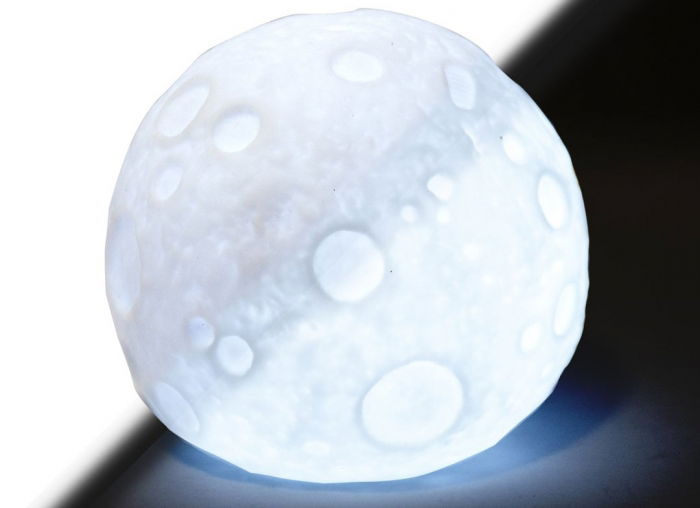 Lampa de veghe in forma de luna [3]