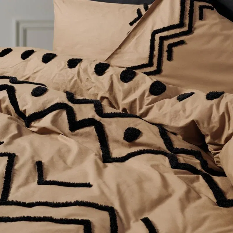 Lenjerie bumbac ranforce Elio - Cupru, 200x220 cm, 4 fete de perna, cearsaf [2]