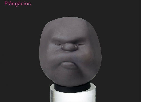 Minge antistres cu fata umana [9]