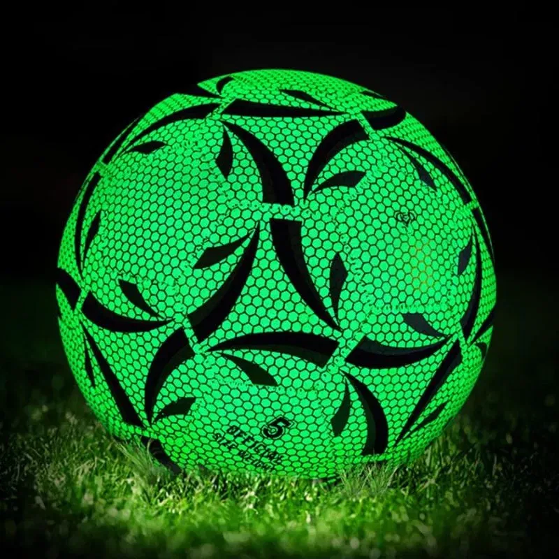 Minge de fotbal cu efect fosforescent [1]