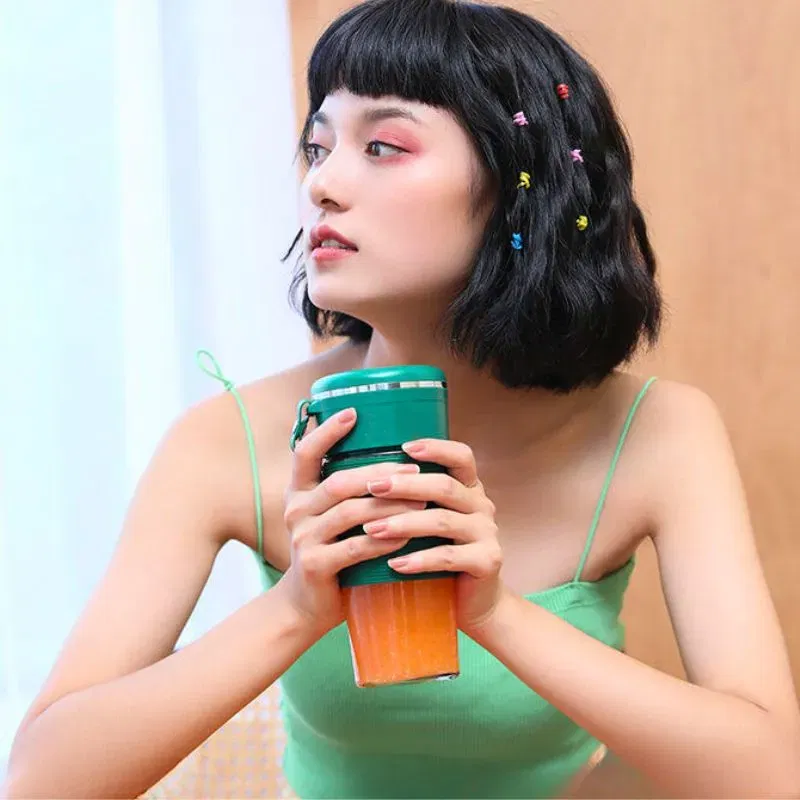 Mini blender portabil cu incarcare USB [10]