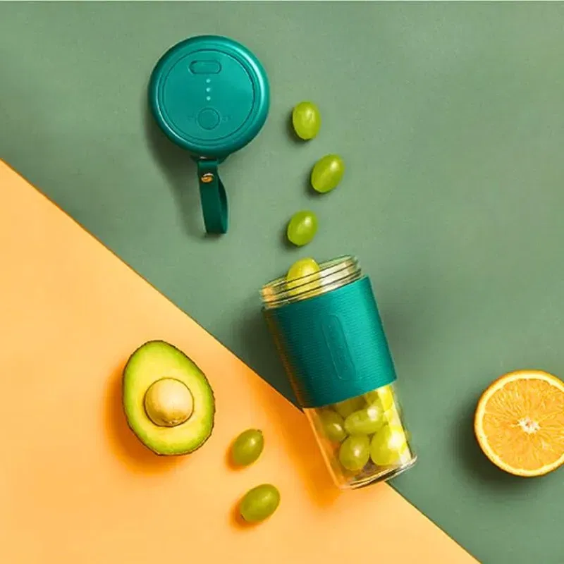 Mini blender portabil cu incarcare USB [7]