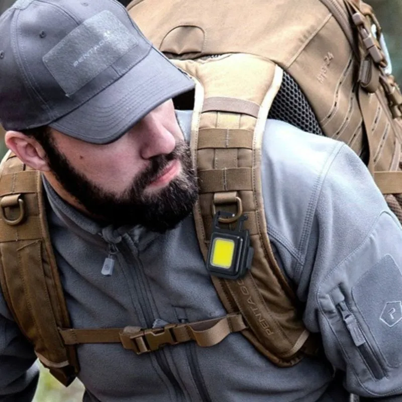 Mini lanterna portabila si reincarcabila [7]