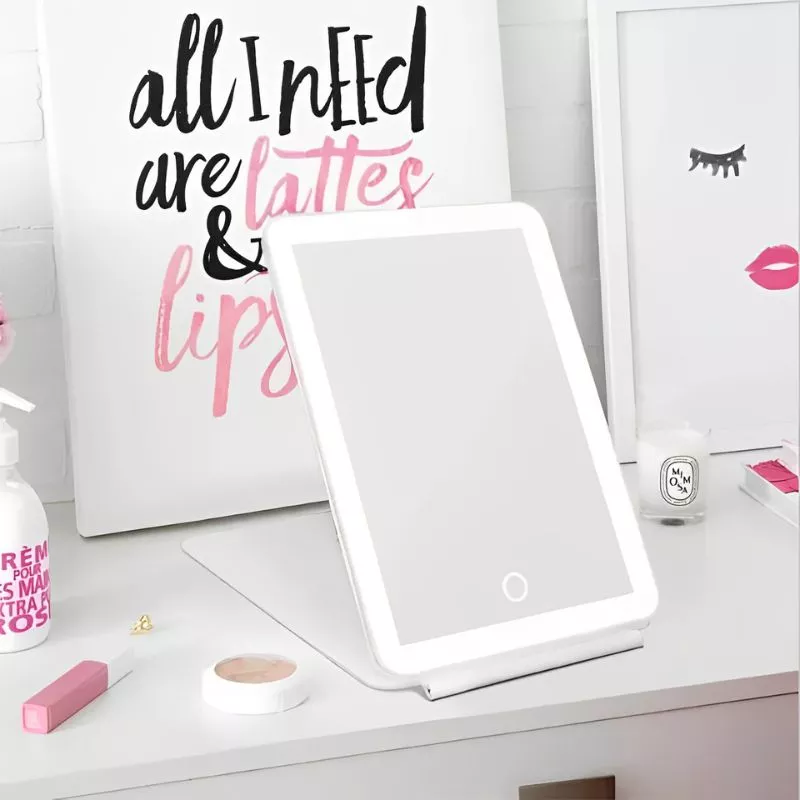 Oglinda make up de calatorie cu 72 led-uri pliabila si reincarcabila [2]