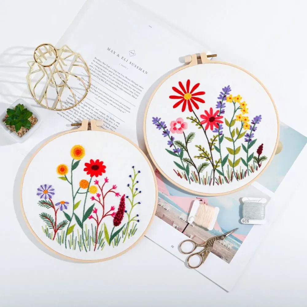 Pachet 4 Kit-uri Broderie DIY, Floricele pe campii [5]