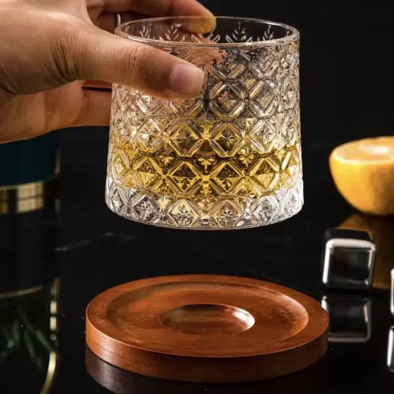 Pahar whiskey Ice Flower cu baza din lemn [5]
