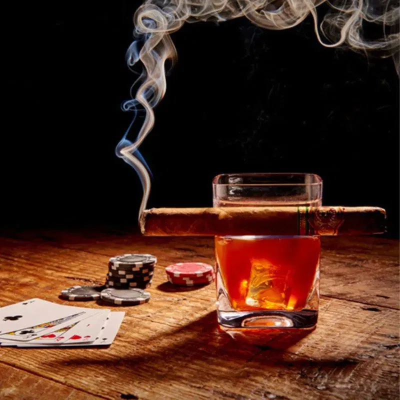 Pahar whiskey cu Suport Trabuc [5]