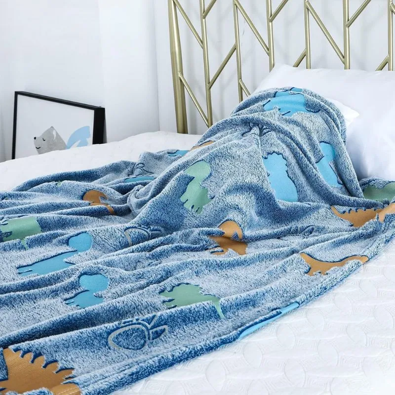 Patura Fosforescenta cu Dinozauri Flanel 130 x 150 cm [3]