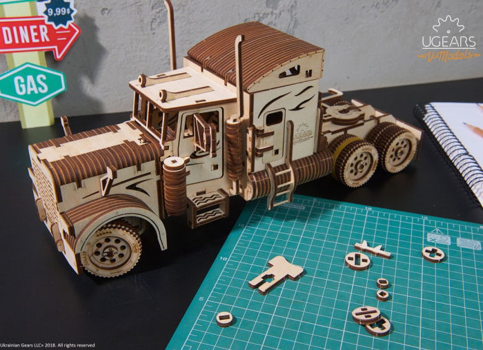 Puzzle 3D Camion VM-03 din lemn Ugears [7]