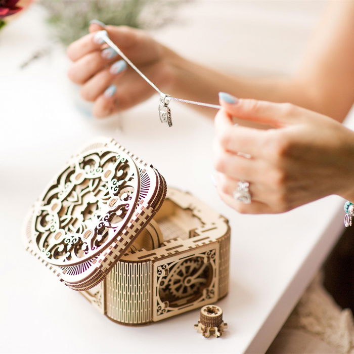 Puzzle 3D Cufar Comori - Model Mecanic din Lemn Ugears [1]