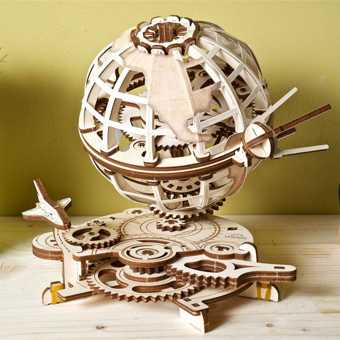 Puzzle 3D Glob pamantesc din lemn Ugears [1]