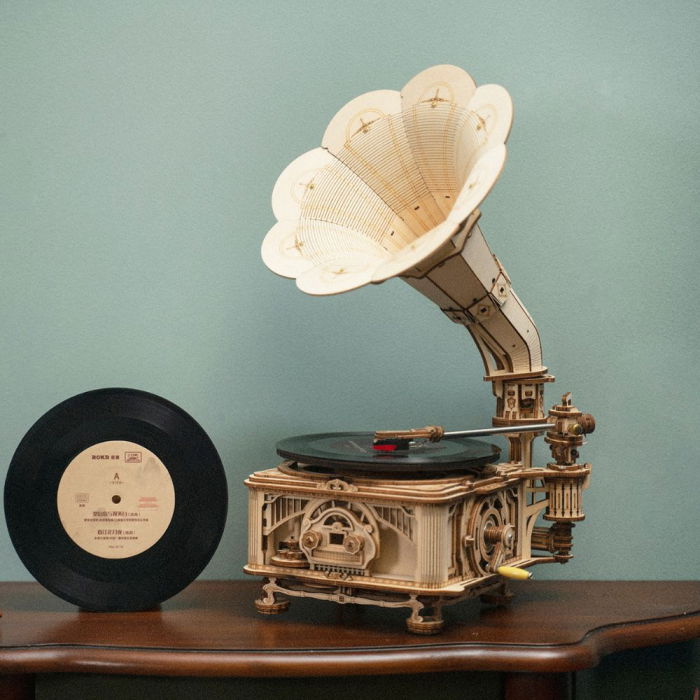 Puzzle 3D Gramafon Clasic Bifunctional, manual si automat, Lemn, Robotime [2]