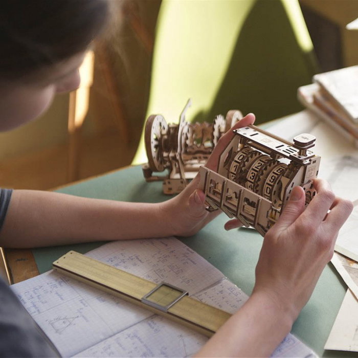 Puzzle 3D STEM Contor de parcurs din lemn Ugears [1]
