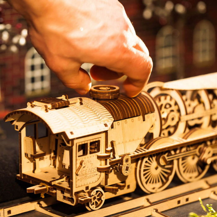 Puzzle 3D Tren V- Express cu abur din lemn Ugears [1]