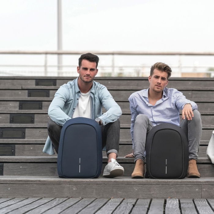 Rucsac antifurt Bobby Hero Regular [3]