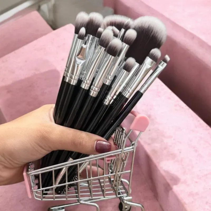 Set 25 pensule machiaj, Feel Gorgeous [4]