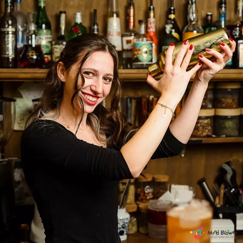 Set cadou Cocktail Shaker Mixology cu 11 accesorii 750ml Gold [11]